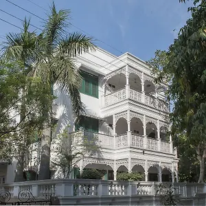 *** Bed & Breakfast 33 India